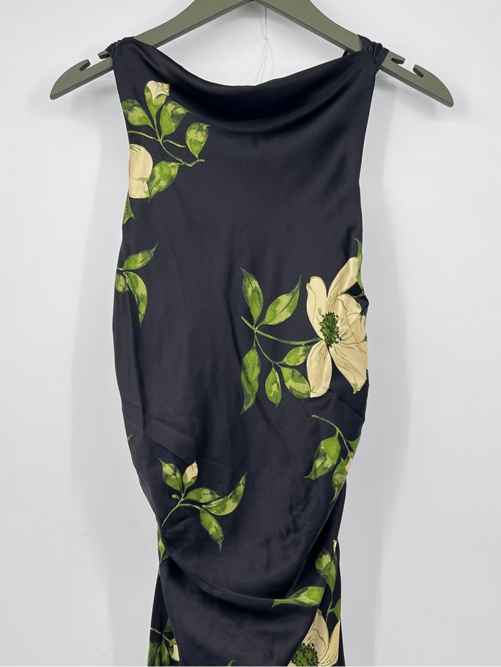 Reformation Anaiis Silk Dress-MOOD FOR
LOVE size 6 NWT BLACK SILK DRESS - Picture 7 of 12